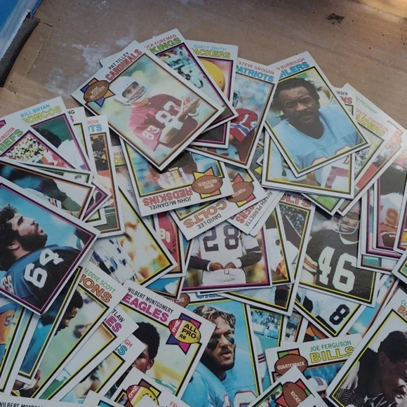 1979 Football Cards - Picture 5 of 5